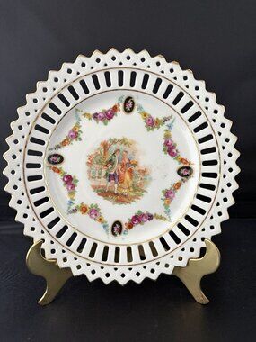 Vintage Germany 5 Plates & 2 Bowls 1920s Porcelain Courting Scene, Lattice, Gild